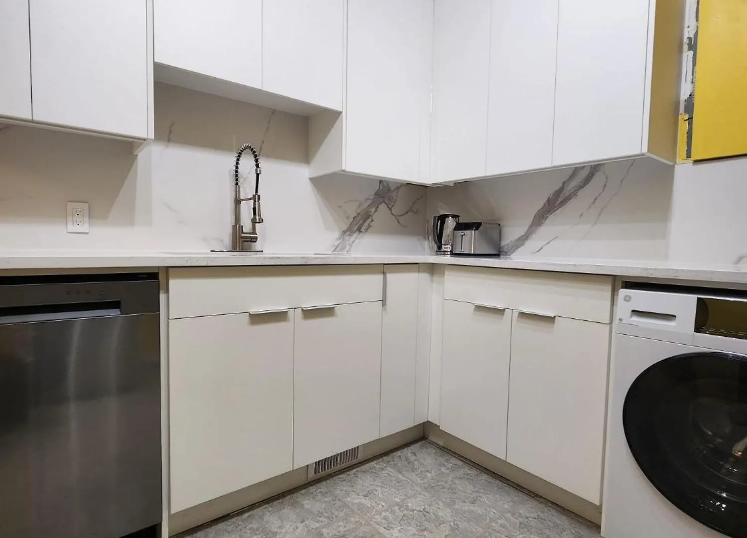 Ferienwohnung 2-Bed House For Downtown, Stampede & Mountains YYC Apartment